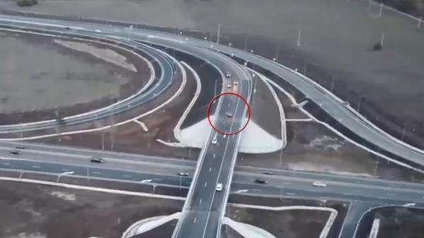 Tragedie evitată în ultima clipă pe autostrada A0 a Capitalei. Momentul de infarct a fost filmat