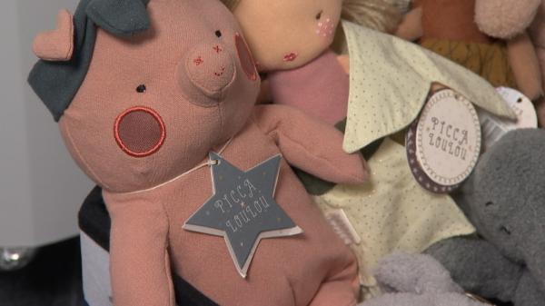 Cum alegem cadoul perfect pentru cei mici. La ce trebuie să fim atenţi pentru a ne proteja copiii