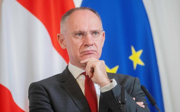 Austria ridică graniţele aeriene pentru România. Marcel Ciolacu: Am spart gheața! Merităm în Schengen