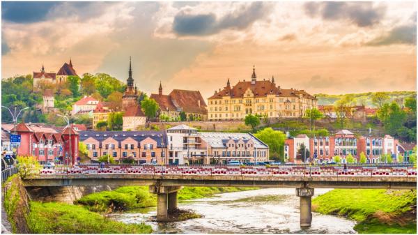 Ce îi atrage pe turiștii străini în România. Au cheltuit în țara noastră aproape 4 mld. de lei în primele 9 luni din 2023