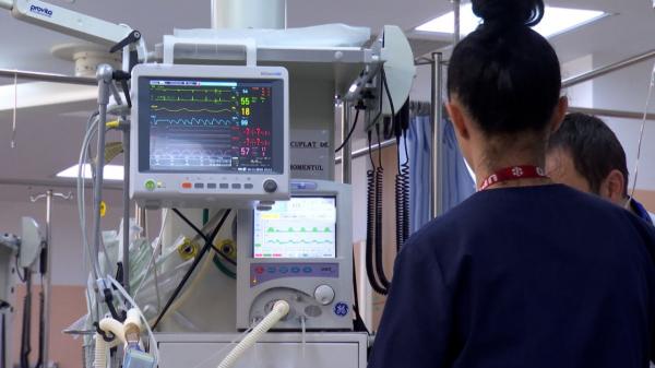 Dosarul angajărilor fictive din Botoşani. Medicii şpăgari îşi vor petrece Crăciunul după gratii. Decizia luată de judecători