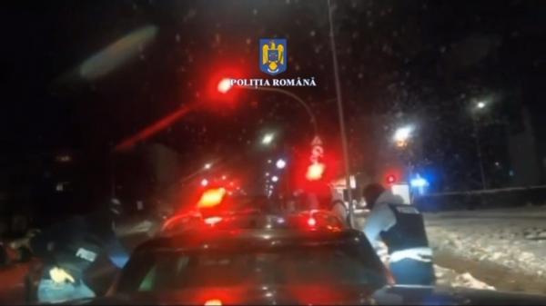 Trei hoţi din Galaţi, spargeri pe bandă rulantă. Ultima lovitură: au furat bani şi bijuterii de 40.000 de lei, dintr-o casă din Neamţ