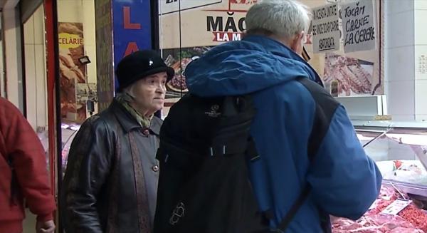 Retailerii refuză să prelungească plafonarea preţului la alimentele de bază. Ar putea urma creşteri de peste 20%