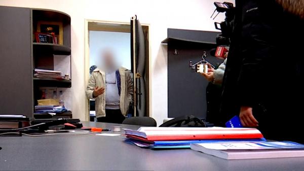 Reacția profesorului acuzat că a agresat sexual o fostă elevă, la un colegiu din Baia Mare. Fata le-a povestit părinților coșmarul abia după ce a fost mutată din clasă