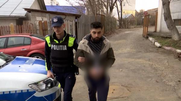 Tânărul vasluian de 21 de ani care şi-a bătut şi violat fosta iubită, apoi i-a furat copilul, a fost reţinut. Ce i-a declanşat furia