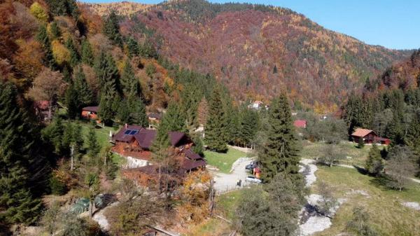 Acces restricţionat pe mai multe trasee din Masivul Piatra Craiului. Zonele cu risc de avalanşă pe care trebuie să le evite turiştii