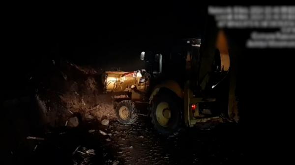 Alunecări de teren în localitatea Repedea din Maramureş, în urma ploilor abundente. Drumul Judeţean 187 a fost blocat