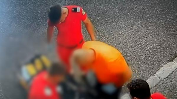 Poliţistul local din Arad care a torturat până la moarte un tânăr de 32 de ani a fost eliberat. Vişinel a îndurat două ore de bătăi