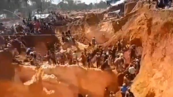 "Voia doar să le ofere mâncare copiilor". Tragedie la o mină de aur din Venezuela, după ce un perete s-a prăbuşit. Peste 200 de mineri aflaţi înăuntru