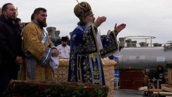 IPS Teodosie instituie post prin ordin. Toţi credincioşii din Constanţa, puşi să postească timp de 3 zile şi să se roage pentru el