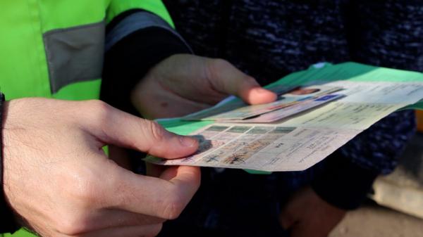 Schimbări majore la permise. Cine va fi obligat să îl reînnoiască la 2 ani