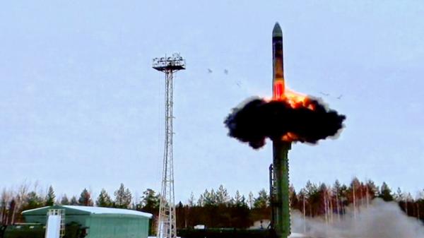 Rusia a testat o rachetă balistică intercontinentală Yars la o zi după ce Putin a avertizat despre un posibil război nuclear cu NATO