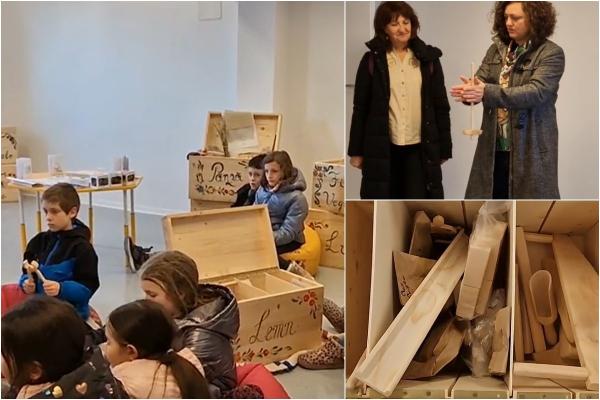 Atelierul care îi face pe copii să lase telefoanele şi să descopere obiectele din viaţa de zi cu zi a bunicilor. Ce le-a acaparat atenţia