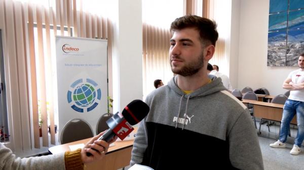 Eusebiu este student și își caută un job. Cel mai important criteriu: "Să nu simt acea durere în suflet"