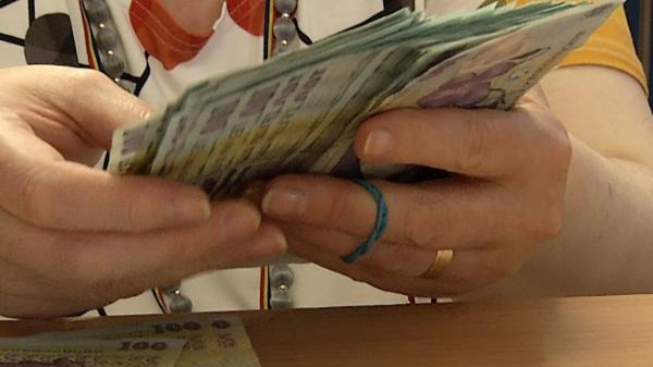 Austeritatea bugetară, învinsă de nemuritoarea pomană electorală. Bonusuri şi măriri de salarii la stat, dar taxele de la privat rămân la fel