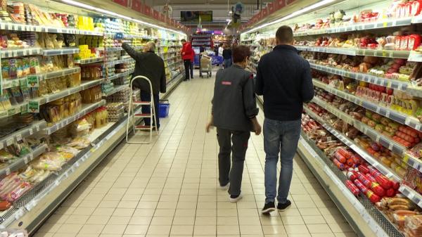 Lista alimentelor cu adaos comercial plafonat în 2024. Măsura, prelungită până la finalul anului