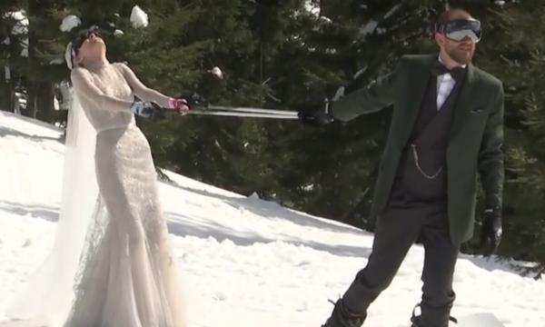 O mireasă atipică, surprinsă în Poiana Braşov. Ce idee le-a venit celor doi tineri, la o lună după nuntă