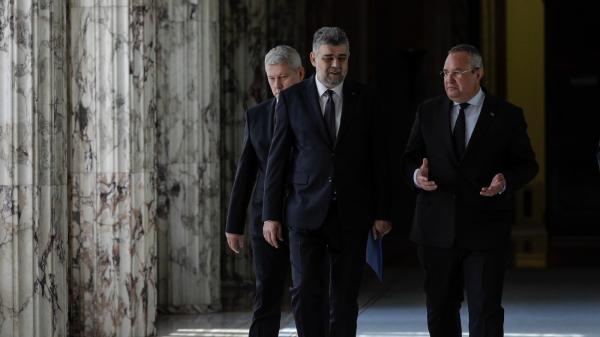 Revoltă în teritoriu după ce Coaliţia şi-a pus candidaţi comuni. Un lider PNL spune că mai bine "şi-ar tăia mâna" decât să semneze pentru un PSD-ist