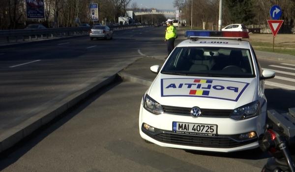 Şoferii, încurajaţi să-i "vâneze" în trafic pe cei care încalcă legea. Cum îi pot ajuta pe poliţişti să dea amenzi