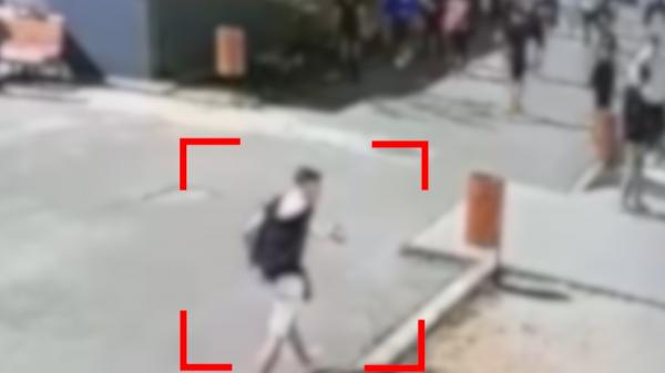 Elevul atacat în curtea Liceului Iuliu Maniu din Bucureşti a fost externat. Băiatul a povestit scenele şocante la care a fost părtaş