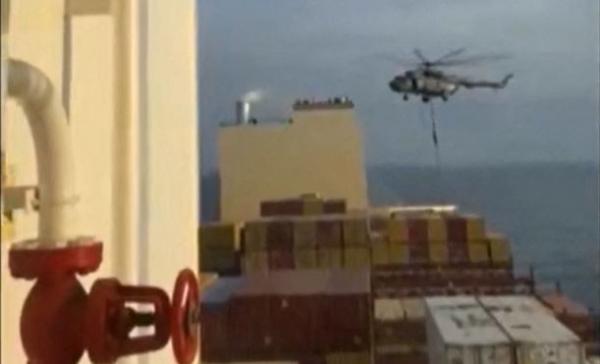 Iranul a sechestrat o navă cu conexiuni cu Israel în Strâmtoarea Ormuz. Cargobotul este deţinut parţial de miliardarul Eyal Ofer