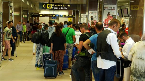 O nouă taxă ar putea mări preţul biletelor de avion. Pasagerii ar primi în schimb o asigurare importantă