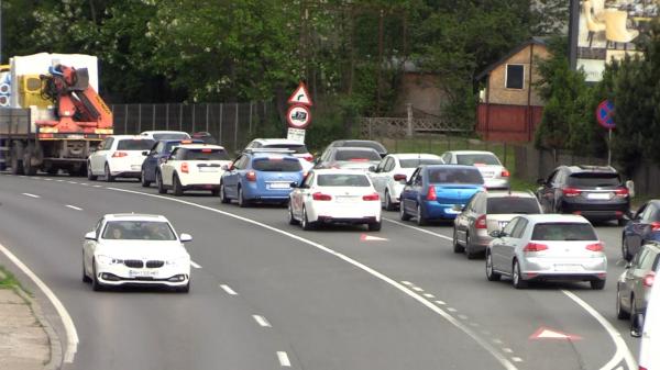 Patru milioane de români, expuși zilnic la poluarea fonică produsă de traficul rutier. Ce efecte are asupra organismului