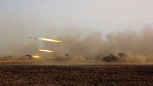 O parte din sprijinul promis de SUA Ucrainei va ajunge pe front săptămâna viitoare. Din cele 61 de miliarde, 20 vor fi folosite pentru construcţia de fabrici de armament