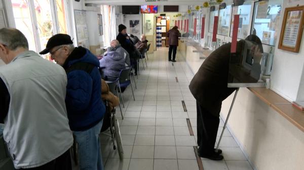 Românii care se pot pensiona cu 5 ani mai devreme, din toamnă. Noua lege aduce şi măriri de 90%