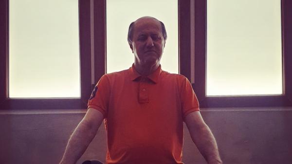 Sclave sexuale în numele evoluării spirituale. Cum a reuşit Eugen Mirtz, discipolul lui Gregorian Bivolaru, să facă aproape un milion şi jumătate de euro