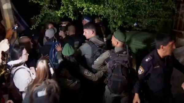 Furie în Israel, după ce Hamas a publicat o înregistrarea cu un ostatic mutilat. 18 lideri, printre care şi Klaus Iohannis, au somat Hamas să elibereze prizonierii