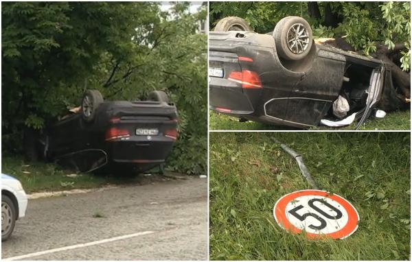 O româncă de 20 de ani s-a răsturnat cu maşina pe un drum în Ruse. Tânăra a pierdut controlul volanului şi a lovit un limitator de viteză şi un copac