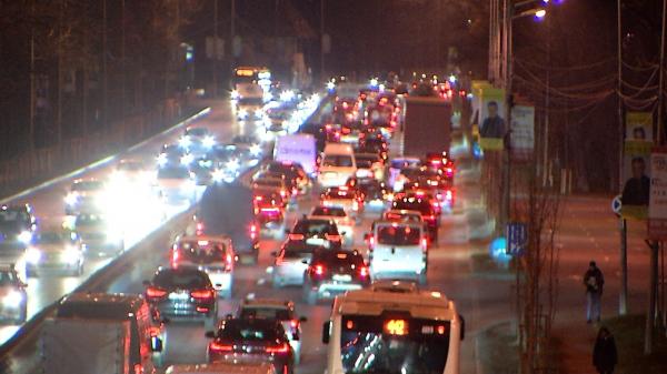 RCA-urile se tot scumpesc, chiar dacă plafonarea e în vigoare. Cât plăteşte acum un şofer din Ilfov care în 2023 achita 950 de lei