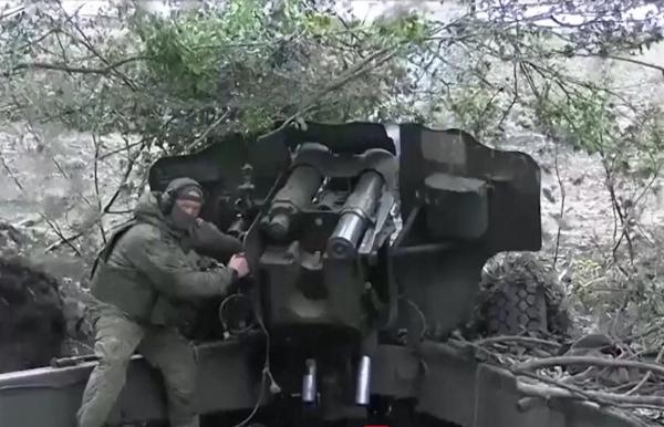 Ruşii ţin Harkovul sub un asediu total. În lipsa ajutorului occidental, Ucraina se apără cum poate: "Forțele noastre au respins nouă atacuri"