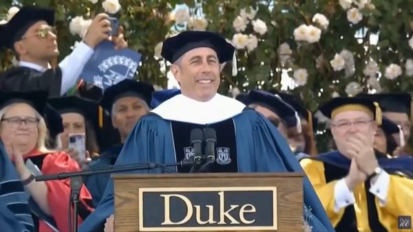 Jerry Seinfeld, huiduit la universitate. Umoristul american este un susţinător declarat a cauzei israliene