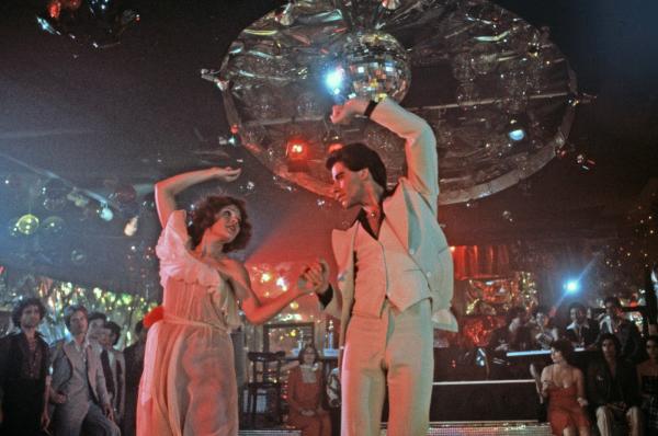 Ringul de dans din "Saturday Night Fever", cu John Travolta, va fi scos la licitaţie pentru o sumă impresionantă