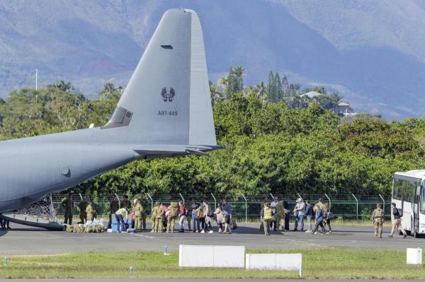 Şase cetăţeni români blocaţi în Noua Caledonie au fost evacuaţi de autorităţile franceze şi australiene