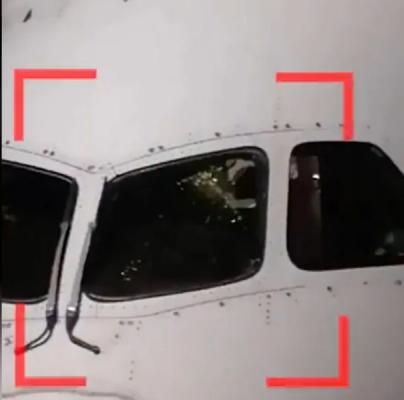 Un nou incident cu un avion Boeing. Parbrizul unei aeronave s-a crăpat la o altitudine de peste 12.000 de metri