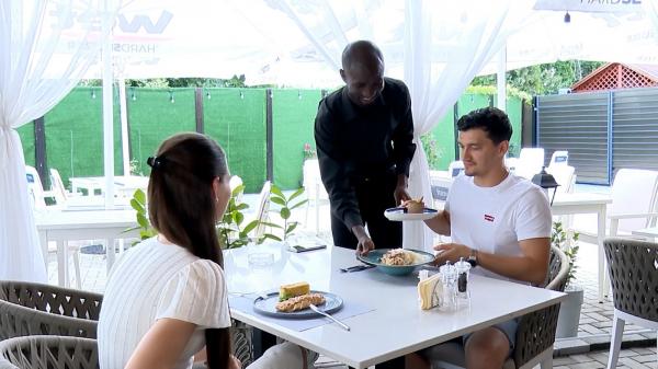 "Câştigă lejer peste 10.000 de lei în fiecare lună". Zeci de muncitori străini aduşi pentru meseria de care fug românii