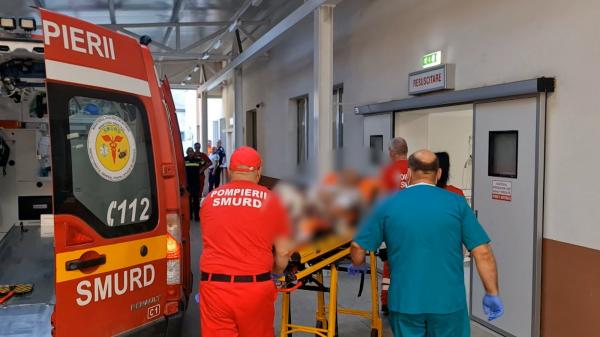 Botoşănean înjunghiat fără milă de un vecin, pentru o bucată de pământ. Bărbatul s-a prăbuşit într-o baltă de sânge, sub ochii propriei soţii