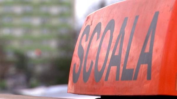 Dosarul mitei pentru permise din Suceava. Încă 20 de suspecţi, trimişi în judecată. Ce sume primeau de la cursanţi