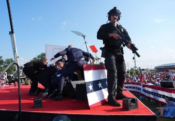 Eşec uimitor pentru Secret Service. Care este cea mai mare greşeală comisă la tentativa de asasinat asupra lui Donald Trump