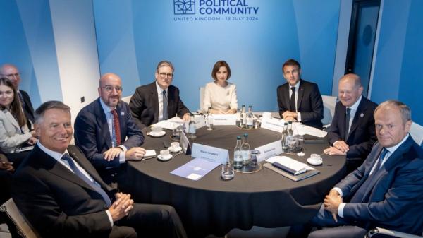 Klaus Iohannis a pledat pentru continuarea sprijinului acordat Ucrainei, la summit-ul Comunităţii Politice Europene din Marea Britanie