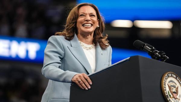 Kamala Harris şi-a asigurat nominalizarea la alegerile prezidenţiale din noiembrie. Peste jumătate dintre delegații taberei democrate o susțin