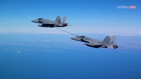 România, păzită de F-18. O escadrilă spaniolă a ajuns la baza Mihail Kogălniceanu şi va face poliţie aeriană alături de F-16 româneşti