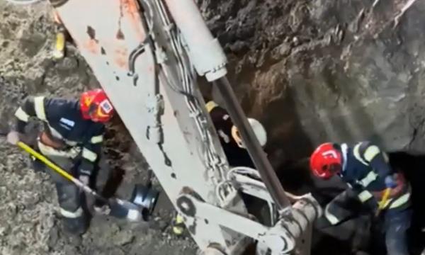 Moarte cumplită pentru un bărbat din Suceava: a fost strivit sub pământ, în timp ce săpa o fântănă