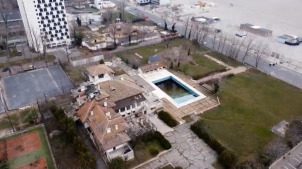 Planurile statului cu vila Reginei Maria din Mamaia. Castelul, de zeci de ani în ruină în timp ce la Balcic bulgarii fac bani frumoşi