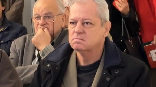 "Omul Orchestră: Un jurnal altfel" spune povestea lui Răsvan Popescu, omul care a încercat să nu se piardă în comunism