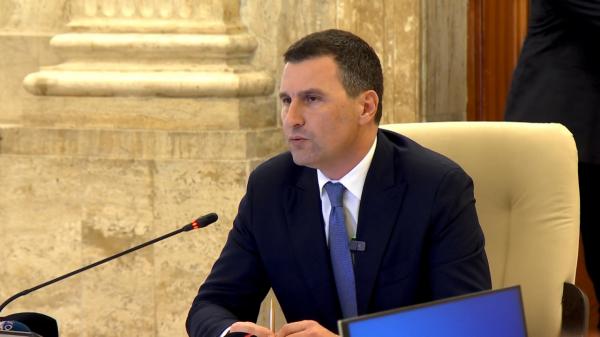 Noul Guvern: Tanczos Barna, ministrul Finanţelor, surprins în 2022 în timp ce a îngenuncheat la "imnul Ţinutului Secuiesc"