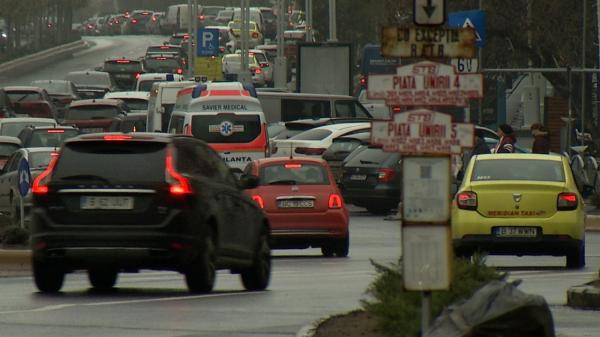 Cât va plăti un şofer tânăr în plus la RCA dacă are o maşină de 100 cai putere. Scumpirile sunt de până la 30%